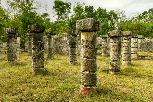 Marché Chichen Itza Grand Bâtiment Colonnades Avec Une Cour Intérieure — Photo