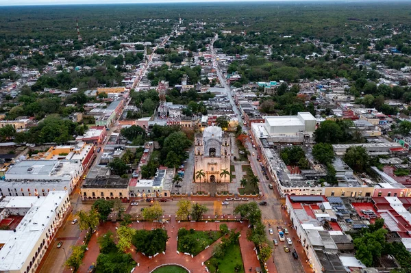 Katedralen San Gervasio Historisk Kyrka Valladolid Mexikos Yucatanhalvö Byggd 1706 Royaltyfria Stockbilder