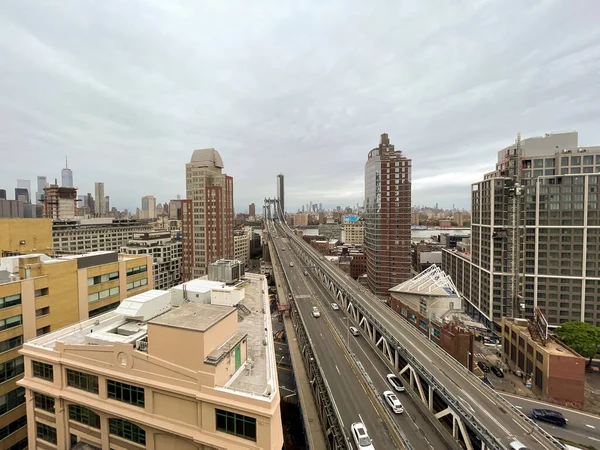 2021年6月12日 纽约市 在阴天从布鲁克林俯瞰曼哈顿全景 — 图库照片