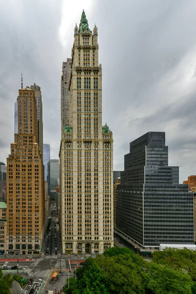 ニューヨーク市 2021年6月13日ニューヨーク市のマンハッタン下の高層ビルのパノラマの空中ビュー — ストック写真