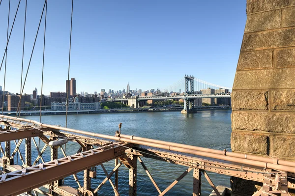 View of Manhattan from Brooklyn Bridge — Stock Photo, Image