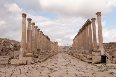 Decumanus maximus ve jerash, jordan