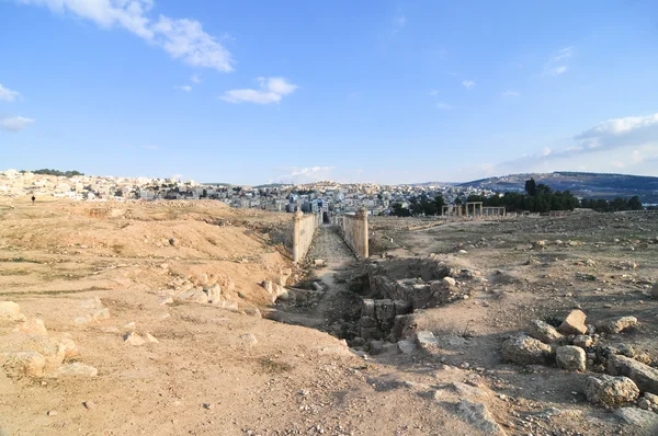 Romerska pelare - jerash, Jordanien — Stockfoto