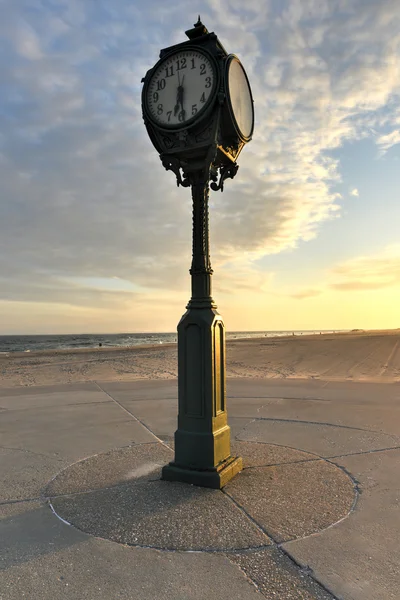 Antique Clock, Jacob Riis Park, Rockaway, Queens — Stock Photo, Image