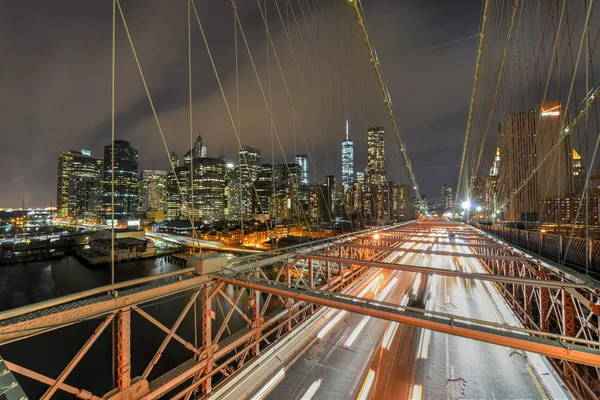 Ponte de Brooklyn à noite — Fotografia de Stock