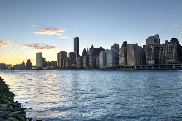 Vue de Manhattan depuis Roosevelt Island — Photo