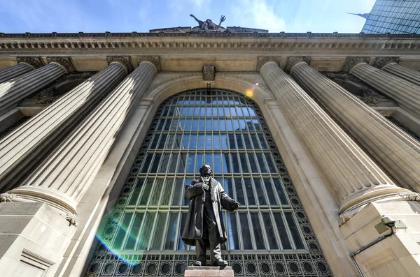 Cornelius Vanderbilt Monument, Grand Central, New York — Stock Photo, Image