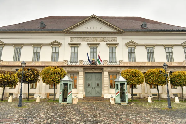 Sandor Palace, Office van de President van de Republiek van Hungar — Stockfoto