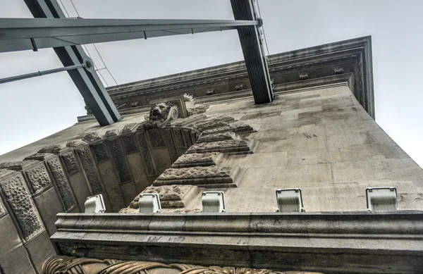 Szechenyi kettenbrücke - budapest, ungarisch — Stockfoto