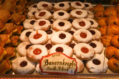 Noel pazarı Rathausplatz Viyana, Avusturya
