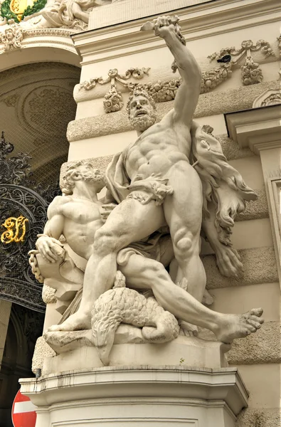Estátua de Hércules Viena, Áustria — Fotografia de Stock
