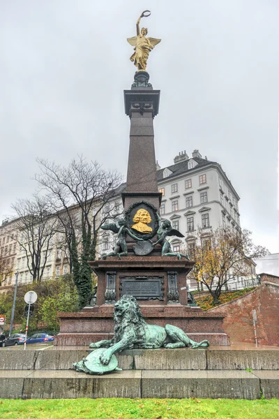ヨハン Andreas フォン リーベンバーグ - ウィーン、オーストリアの記念碑 — ストック写真