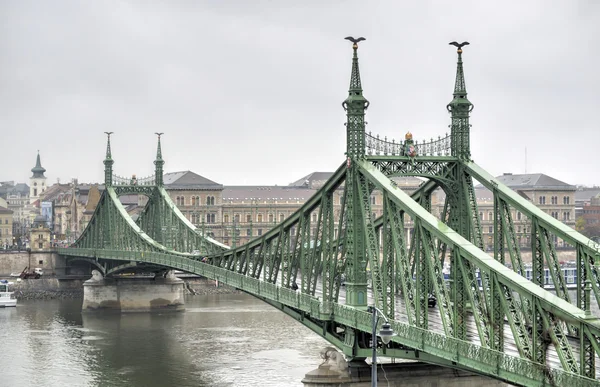 自由桥-布达佩斯匈牙利 — 图库照片