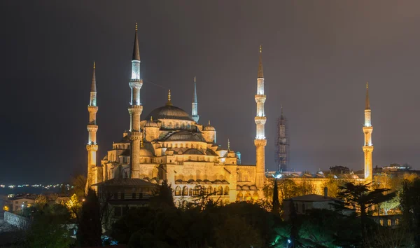 夜のイスタンブールのブルーモスク — ストック写真