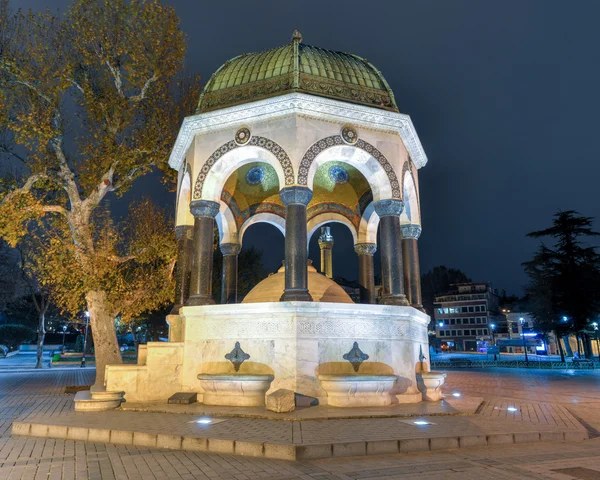 Fuente alemana, Plaza Sultanahmet, Estambul — Foto de Stock