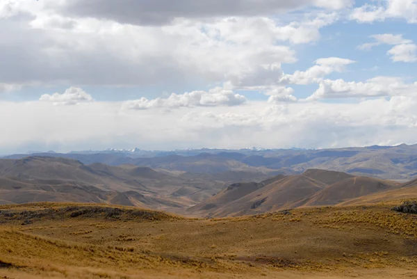 Vista ao longo da estrada Cusco-Puno, Peru — Fotografia de Stock