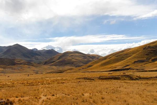 Vista a lo largo de la carretera Cusco-Puno, Perú — Foto de Stock