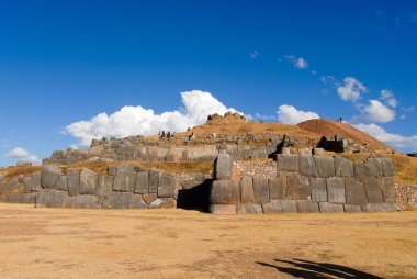 Sacsayhuaman, kutsal İnka Vadisi