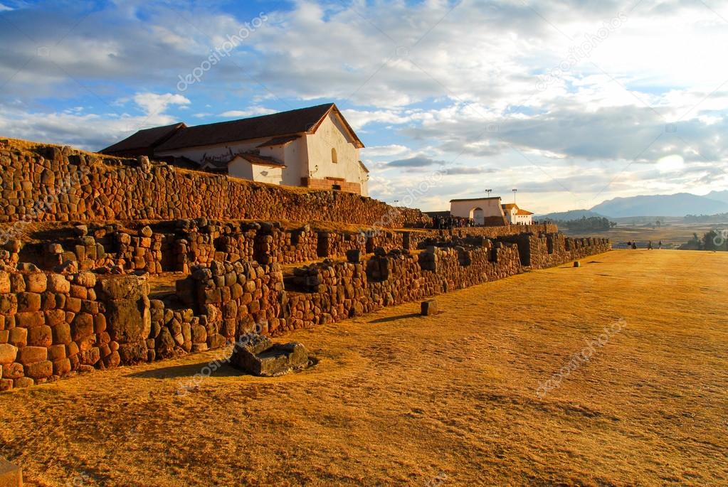 Inca Palace ruins in Chinchero, Cuzco, Peru — Stock Photo © demerzel21