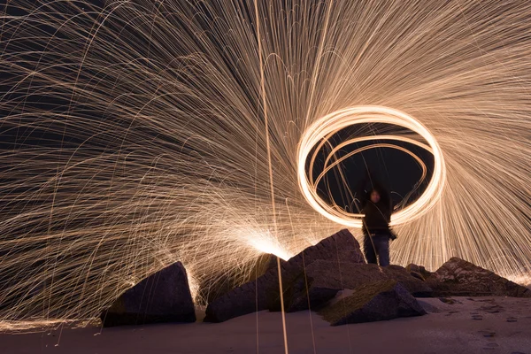 Brennende Stahlwolle — Stockfoto