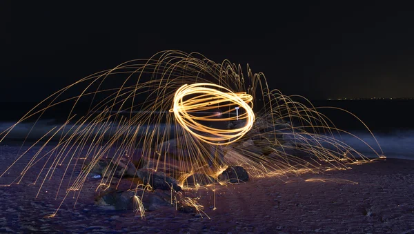 Brennende Stahlwolle — Stockfoto