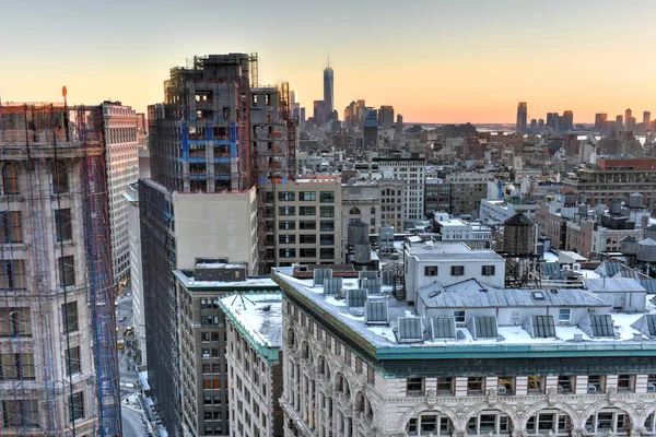 New York Şehri gün batımında ufuk çizgisi — Stok fotoğraf