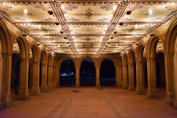 Bethesda terras bij nacht, Central Park — Stockfoto