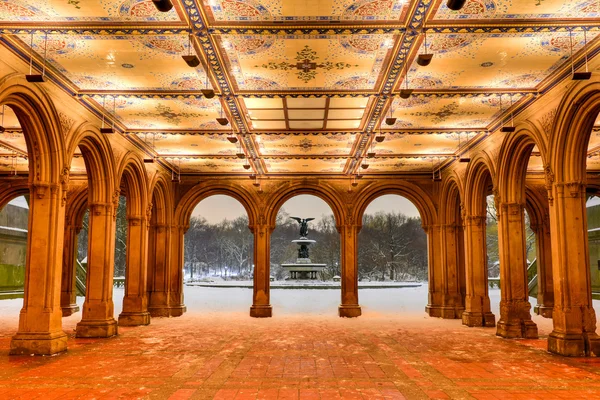 Bethesda-Terrasse bei Nacht, Central Park — Stockfoto