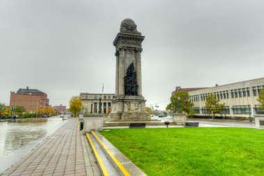 Asker ve denizcilerin anıt - Syracuse, Ny