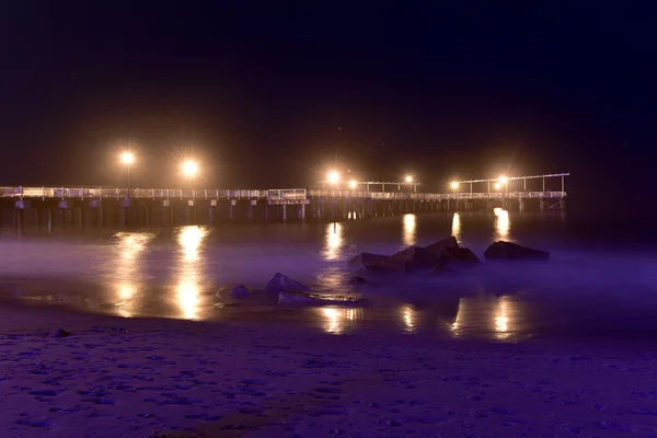 ビーチの桟橋 — ストック写真