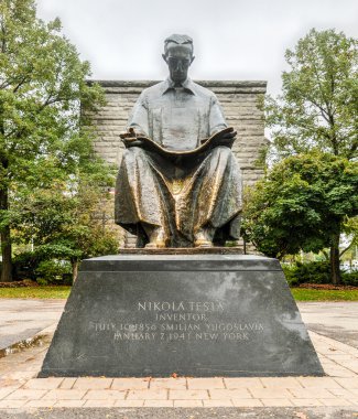 Nikola Tesla anıt - Niagara Falls, New York