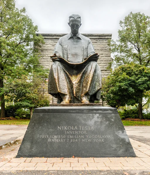 Nikola Tesla Monument - Cascate del Niagara, New York — Foto Stock