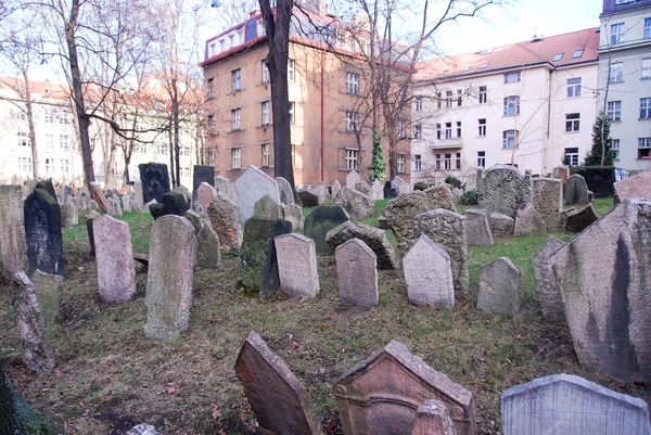 Judiska kyrkogården - Prag, Tjeckien — Stockfoto