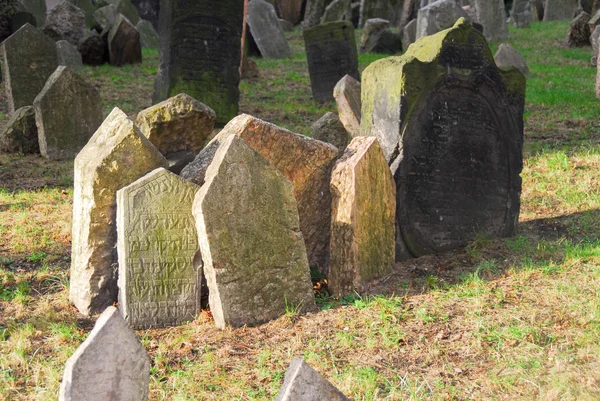 Jewish Cemetery - Prague, Czech Republic — Stock Photo, Image