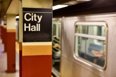 Brooklyn Köprüsü Belediye Binası metro istasyonu - New York City