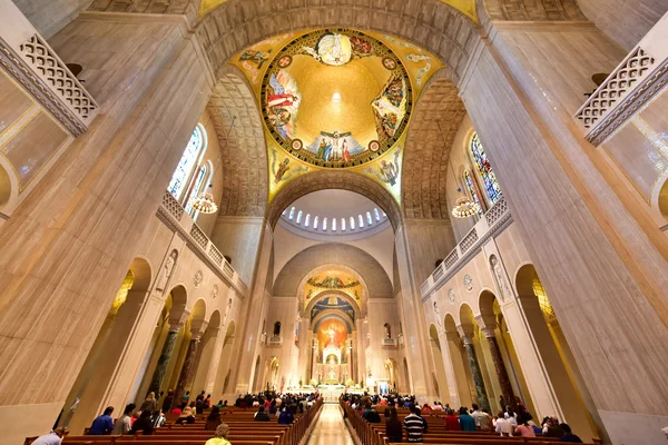 Basilica del Santuario Nazionale Chiesa Cattolica — Foto Stock