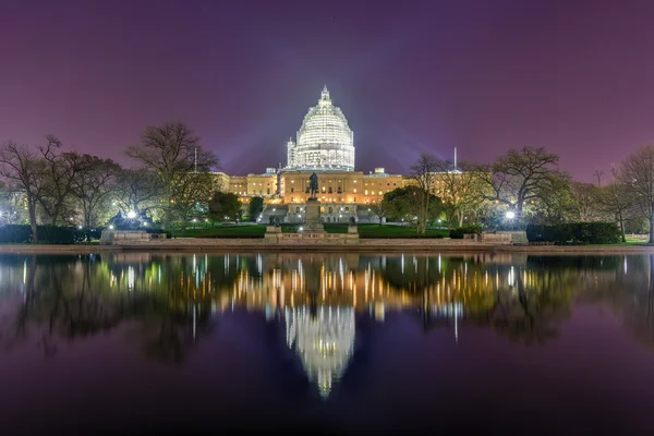 Hauptstadtgebäude bei Nacht - washington, d.c. — Stockfoto