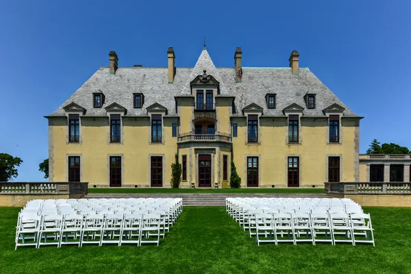 Terrain du château d'Oheka — Photo