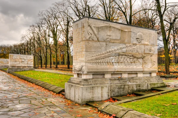 Советский военный мемориал в Трептауэр-парке, Берлин, Германия Панорама — стоковое фото