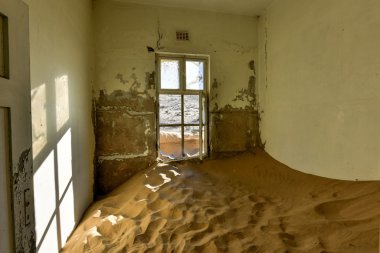 Hayalet kasaba Kolmanskop, Namibya