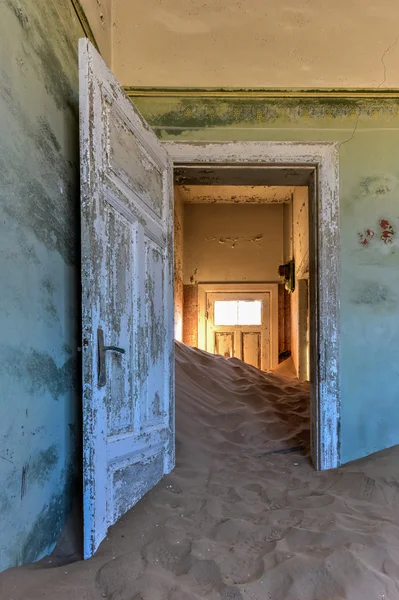 Spookstad Kolmanskop, Namibië — Stockfoto