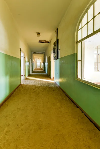 Spookstad Kolmanskop, Namibië — Stockfoto