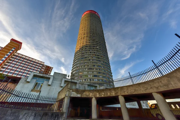 Ponte Tower - Hillbrow, Johannesburgo, Sudáfrica — Foto de Stock