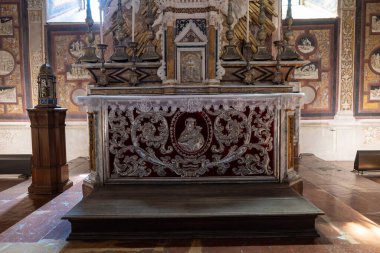 Orvieto Katedrali, Orvieto - 14 Temmuz 2025: Madonna di San Brizio Şapeli 'nin karmaşık freskleri, Orvieto Katedrali, canlı Rönesans sanatını sergiliyor.