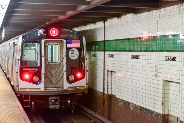 West Fourth Street Subway Stop - NYC — Stok Foto
