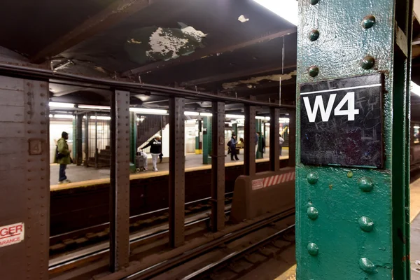 Estación de metro West Fourth Street - Nueva York — Foto de Stock