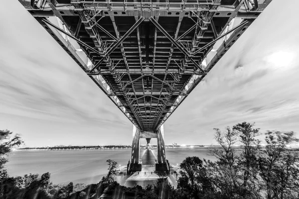 Ponte verrazano passagem subterrânea — Fotografia de Stock