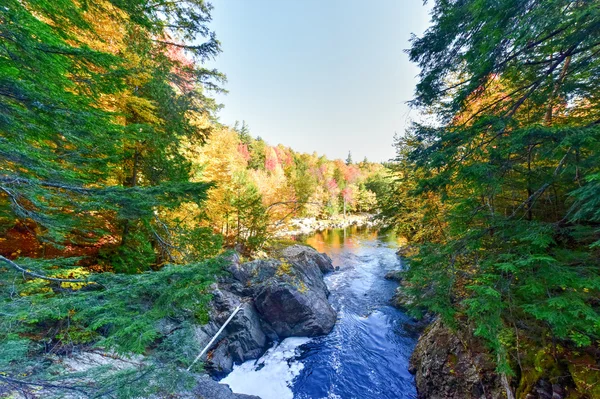 Gola delle alte cascate - fiume Ausable — Foto Stock