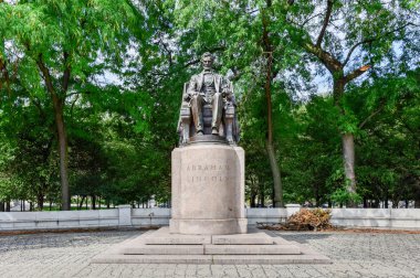 Abraham Lincoln statue in Grant Park clipart