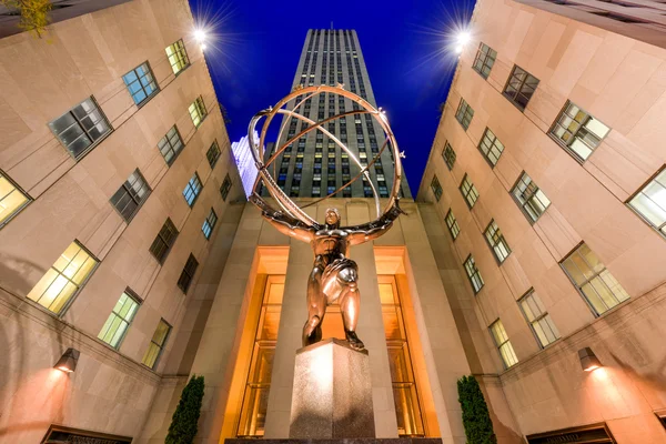 Атласская статуя - Рокфеллер-центр, Нью-Йорк — стоковое фото